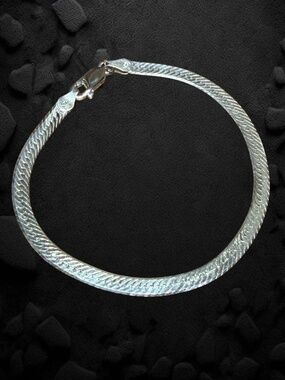 Vintage Italy 925 Sterling Silver Herringbone Snake Chain Bracelet 7"